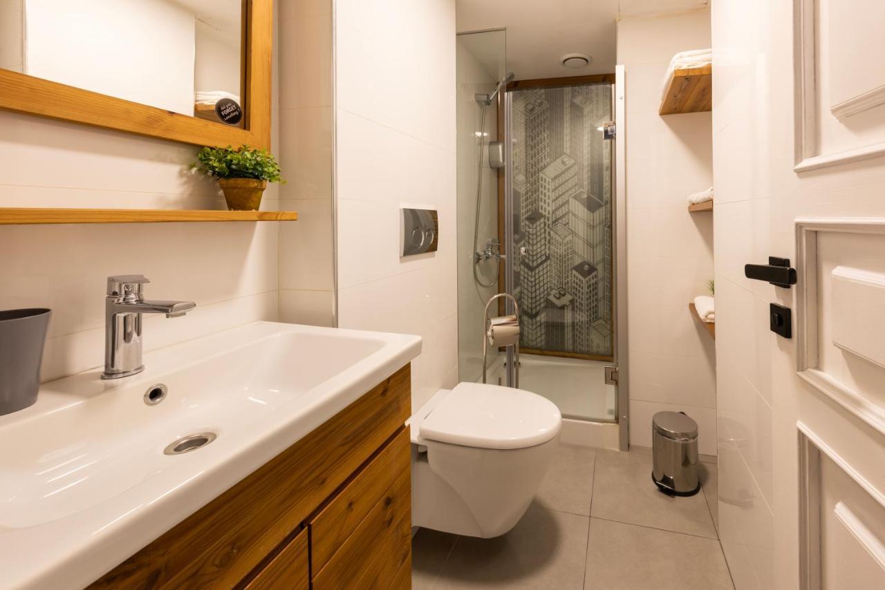 Bguest Pera Suites Istanbul Exterior foto