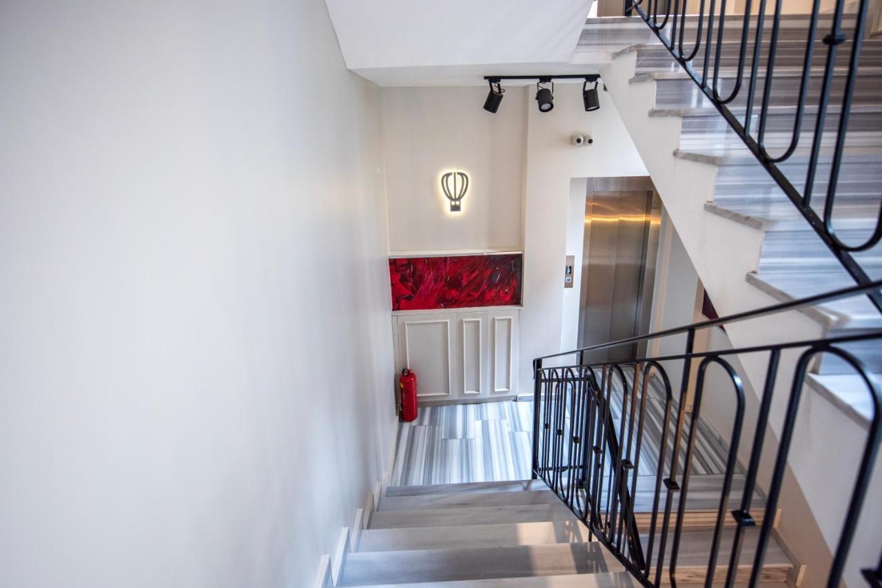 Bguest Pera Suites Istanbul Exterior foto